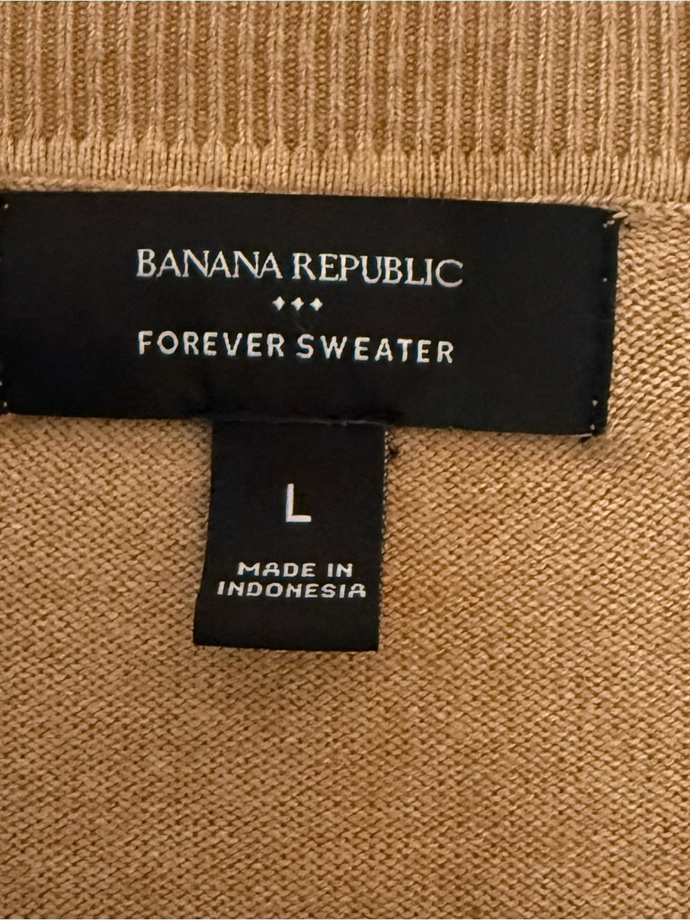 Banana Republic Women's Camel/Tan V-Neck Button Cardigan - Picture 2 of 3